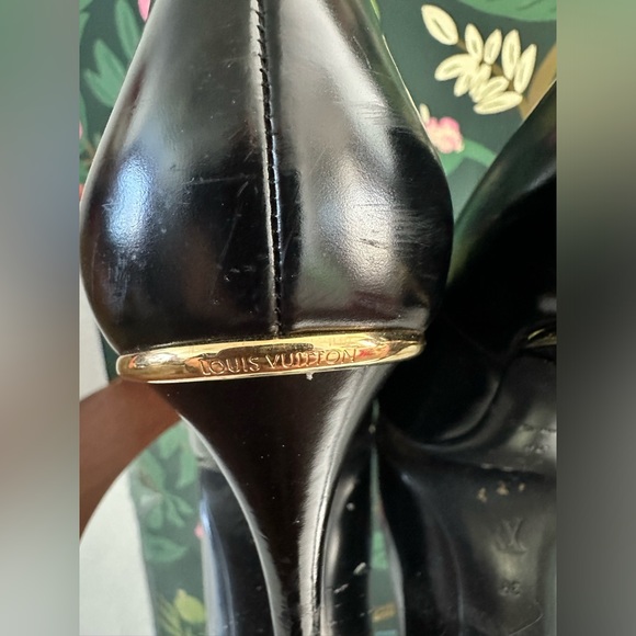 LOUIS VUITTON Pre-Loved Black Smooth Leather HEELS ❤️💃🔥 (Size 6.5 to 7) - Picture 11 of 14